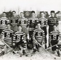 8ja-b Scits 2018.035.251a Hockey Team 1929-30